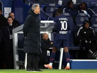 Nổ ra mâu thuẫn nội bộ PSG: Luis Enrique ‘nổi điên’ đáp trả thẳng thừng phát ngôn của Dembele