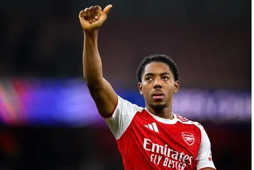 Ethan Nwaneri roi Arsenal vao thang 1 nam nay.