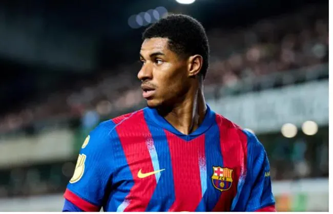 Marcus Rashford dua ra quyet dinh ve viec tro lai MU.